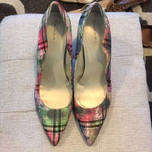 Tahari 3 inch heels